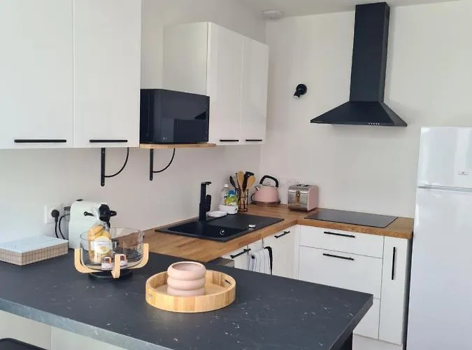 דירה Location La Rebelle - B *