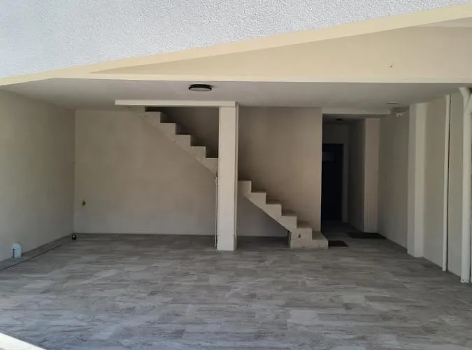 Location La Rebelle - B * לה רושל